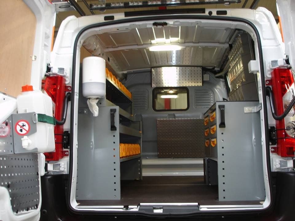 Aménagement de camionnette, réalisation