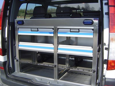 Mercedes Infopol 028